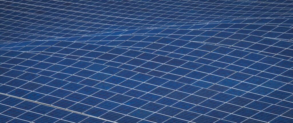 La Romania semplifica le licenze per i progetti solari su larga scala
