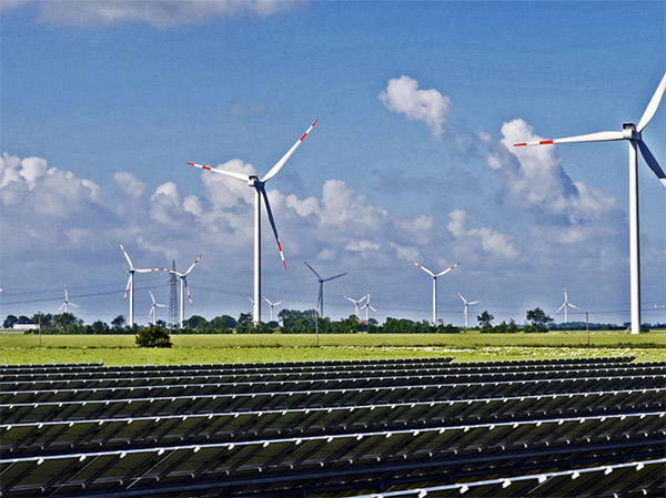 L’India lancia il più grande cluster di energia rinnovabile ibrida del mondo