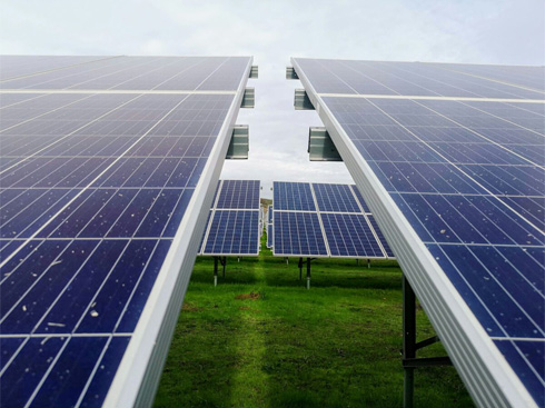 La Finlandia costruirà sette centrali solari con una capacità totale di 213 megawatt