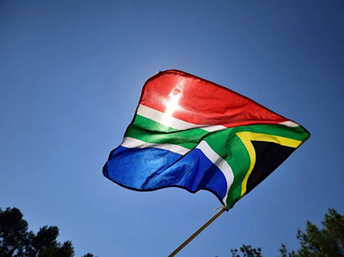il sud africa lancia una gara solare fotovoltaica da 1 GW
