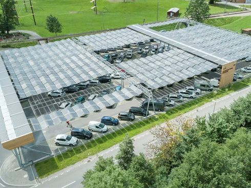 La Svizzera approva una nuova legge per accelerare lo sviluppo dell’energia solare