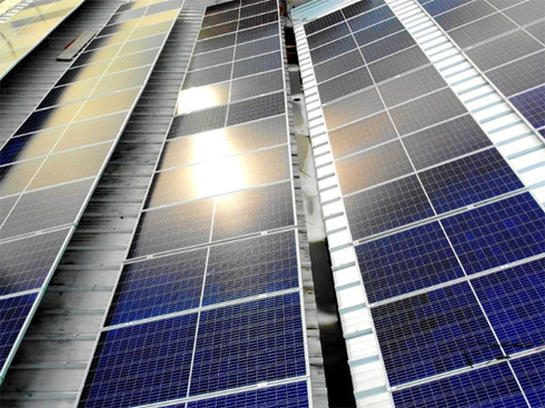 maruti suzuki india installa un posto auto coperto solare da 20 MW nella sua fabbrica di Manesar
