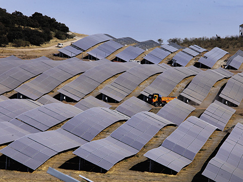 il tribunale spagnolo ordina a iberdrola di demolire il 60% di un impianto fotovoltaico funzionante da 500 MW
